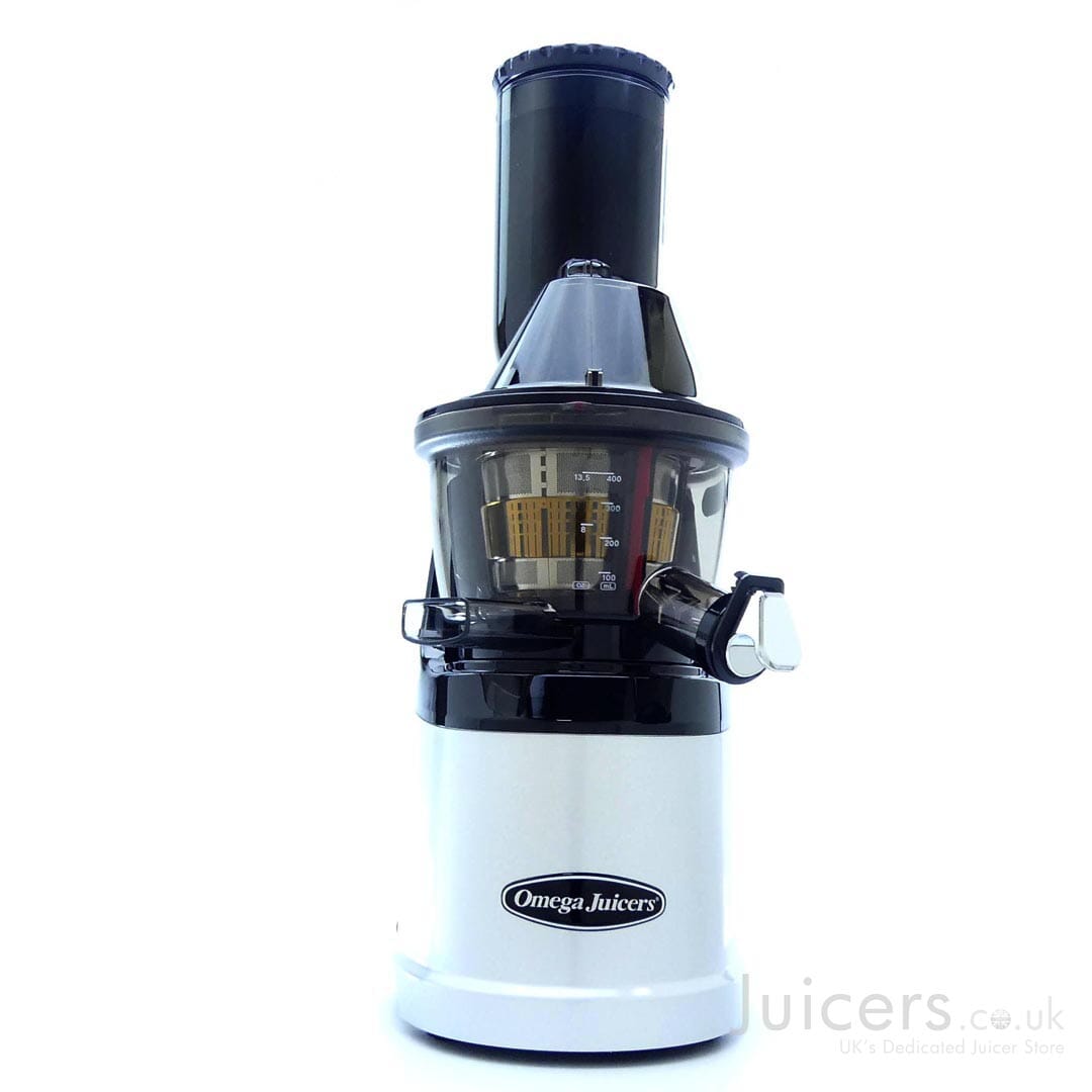 Omega MMV702 Slow Juicer in Silver Omega MMV702R Mega Mouth Slow Juicer